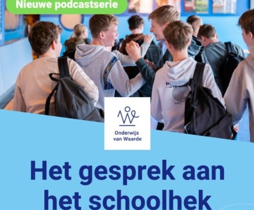 gesprek aan het schoolhek.jpg